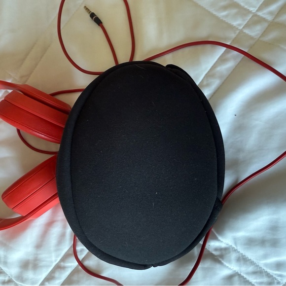 Beats by Dre Red Over-Ear Headphones - Picture 6 of 6